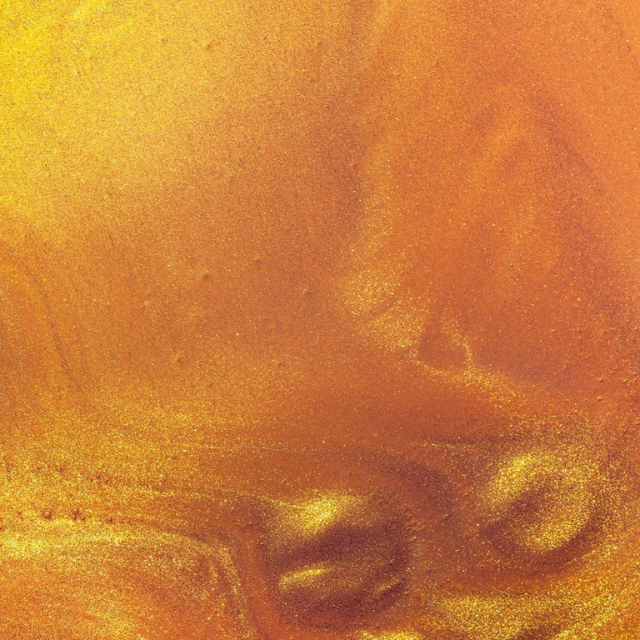 Glow Body Öl - Pflegendes Highlighter-Öl mit seidigem Schimmereffekt